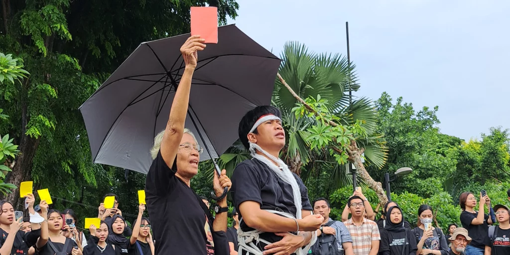 Maria Catarina Sumarsih di Aksi Kamisan ke-508, Kamis (15/2/2024). (Foto: Konde.co/Salsabila Putri Pertiwi)