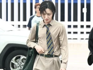 Outfit Renjun di Bandara. Foto: Newsen