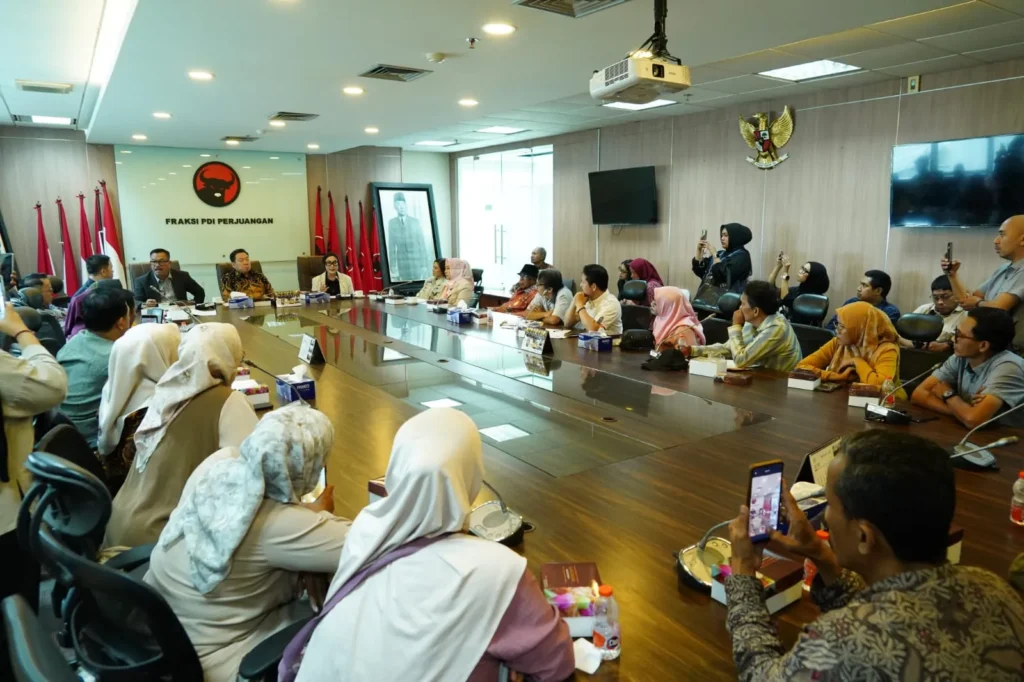 Audiensi Koalisi Masyarakat Korban Desil 16 September. (Sumber foto: KMKD)